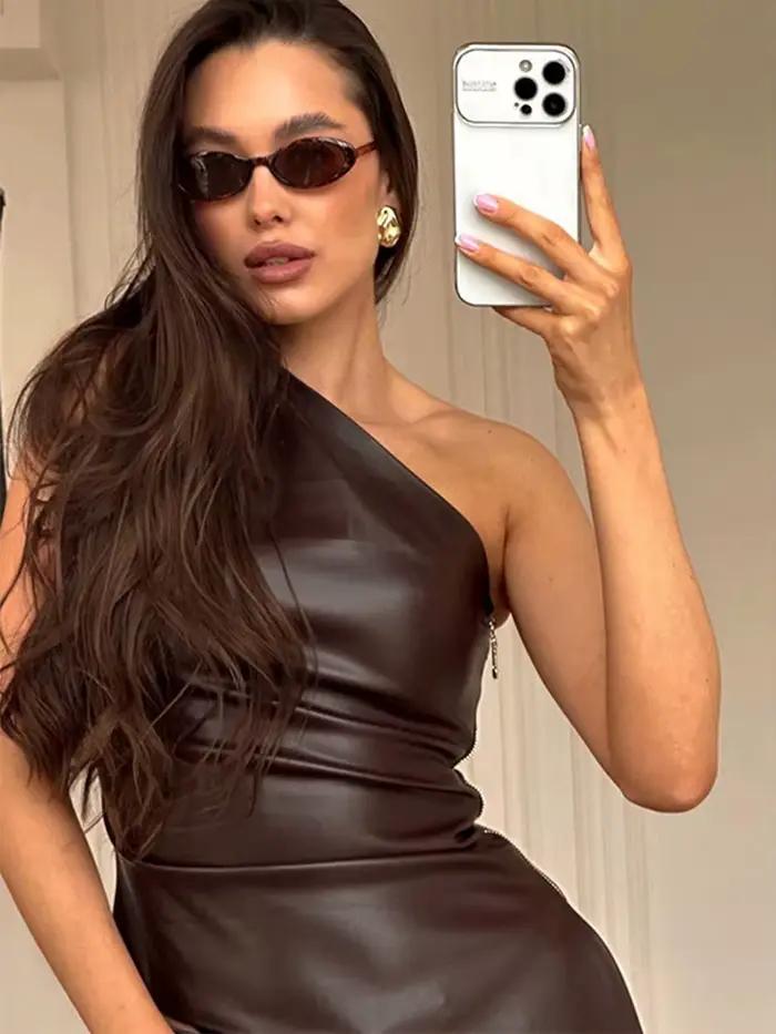 T-shirt en cuir de couleur unie, sans manches, irrégulier, épaule unique, col incliné, sexy, slim, f