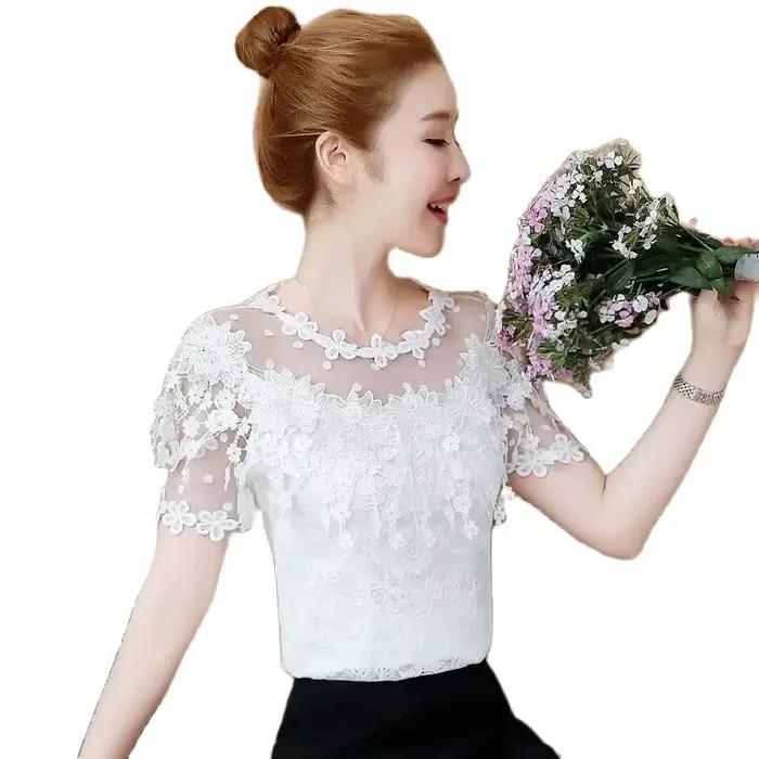 Été Version coréenne T-Shirt femmes nouvelle chemise en dentelle à manches courtes crochet creux dou