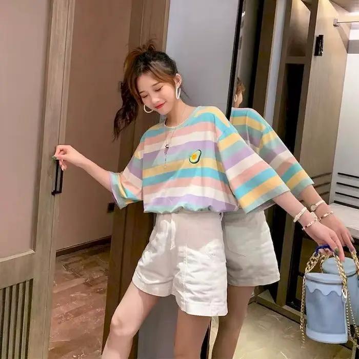 Rainbow Stripes Niche T-shirt femmes à manches courtes ample mi-long T-shirt femmes vêtements Kawaii