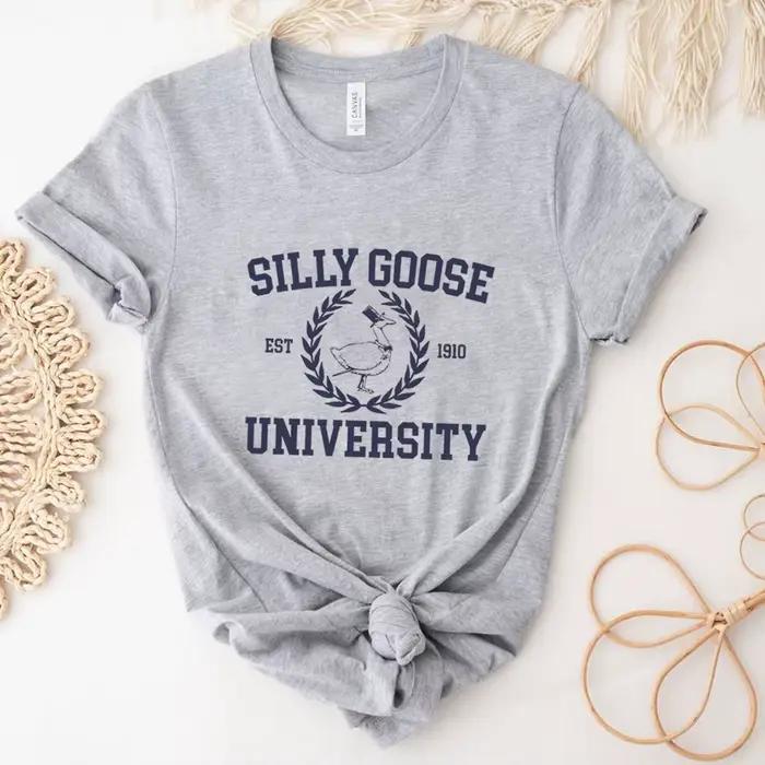 Silly Goose University T-shirt manches courtes unisexe, t-shirts drôles, chemise universitaire vinta