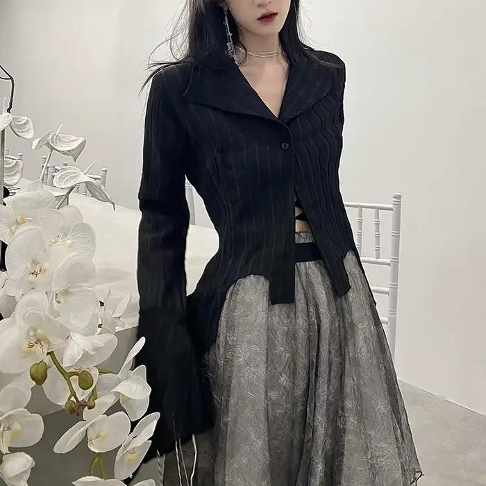Chemises gothiques noires pour femmes, coréen, académique foncé, conçu, hauts irréguliers, mode prin