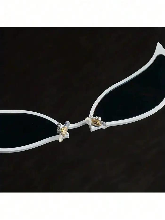 Doflamingo lunettes Donquixote Doflamingo oeil de chat Cosplay lunettes de soleil pour hommes femmes
