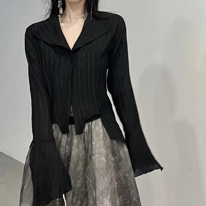Chemises gothiques noires pour femmes, coréen, académique foncé, conçu, hauts irréguliers, mode prin