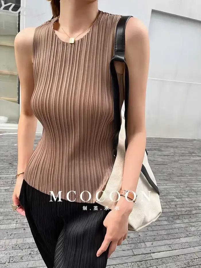 YUDX-T-shirt plissé à col rond pour femme, haut précieux, tempérament décontracté japonais, concepti