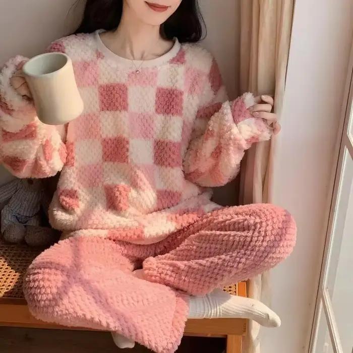 Vêtements pour femmes pyjamas hiver épaissir garder au chaud mode Hit produit extérieur à la maison 