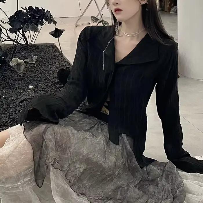Chemises gothiques noires pour femmes, coréen, académique foncé, conçu, hauts irréguliers, mode prin