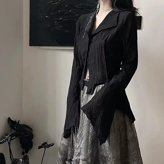 Chemises gothiques noires pour femmes, coréen, académique foncé, conçu, hauts irréguliers, mode prin