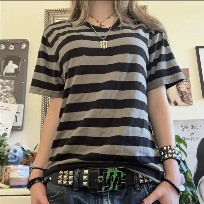 Femmes Y2k Grunge chemises rayé Baggy col rond manches courtes Emo hauts 2000s Harajuku Vintage adol