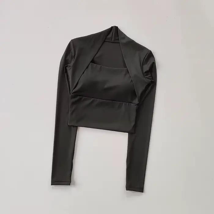 Haut de sport avec coussin de poitrine pour femmes, chemises à manches longues, court et élégant, vê