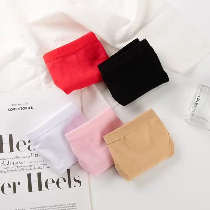 Sous-vêtements sexy pour femmes, 4 pièces, styles européens et américains, culottes taille haute douces, respirantes et confortables
