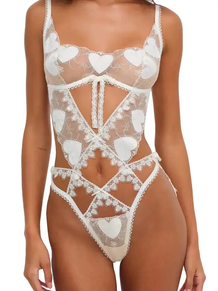 Body transparent en maille pour femme avec broderie cœur, découpes ajourées, fin et respirant, lingerie sexy et gainante, vêtement de nuit