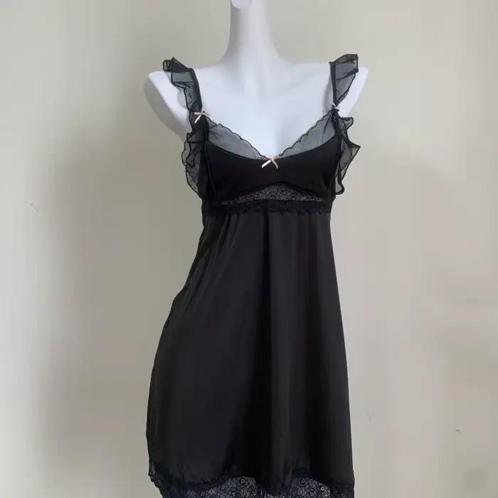 Chemise de nuit en dentelle à volants pour femmes, chemise de nuit à bretelles, col en V français, mini robe de nuit, lingerie sexy, vêtements de nuit, noir, mignon, romantique