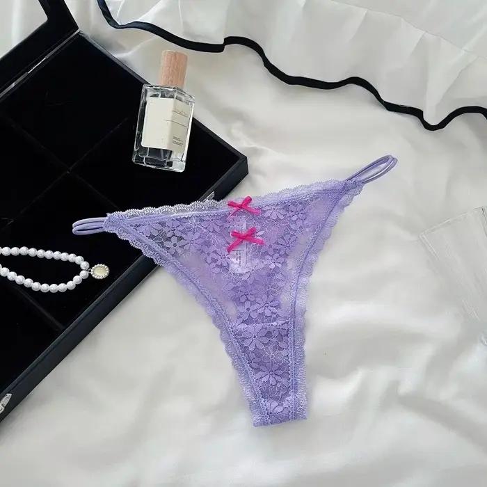 Culotte string transparente en dentelle pour femme, style doux, sans couture, avec découpes, fines bretelles en maille et nœud en dentelle, pour usage quotidien