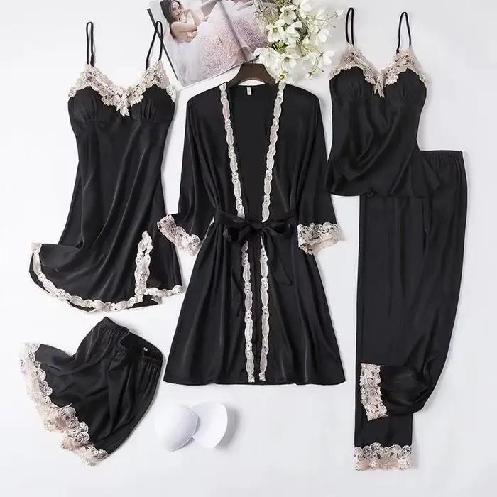 Nouvel Ensemble de Pyjama de Luxe en Satin 5 Pièces pour Femme Occasions Spéciales Tenue d'Intérieur Élégante et Tendance