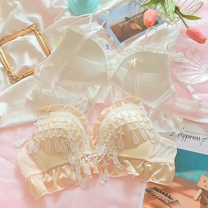 Soutien-gorge en dentelle pour adolescentes, doux et mignon, petits seins, pompon, princesse, vent, lingerie, grande taille, push up, sous-vêtements pour femmes
