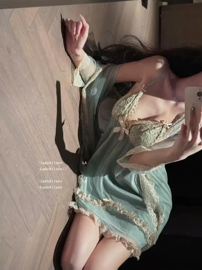 Chemise de nuit de rêve transparente en dentelle, avec coussinet de poitrine, Lingerie Sexy, robes de chambre pour femmes, pyjama, vêtements de détente pour dames