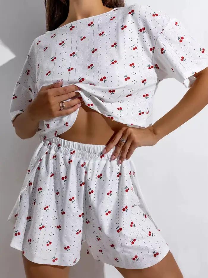 Ensemble pyjama pour femmes, ajouré, respirant, imprimé, short fendu, col rond, haut, vêtements de détente, confort de la maison