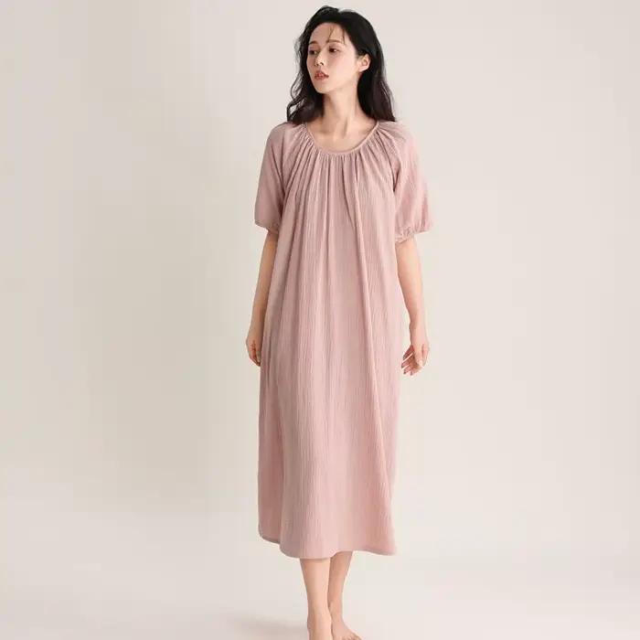 Chemise de nuit en coton pour femmes, mi-longue, col rond, manches courtes, basiques, été, confort, relaxation, élégance discrète, nuits d'été ``` 此版本严格遵循了原始指南，同时确保了内容的吸引力和说服力。