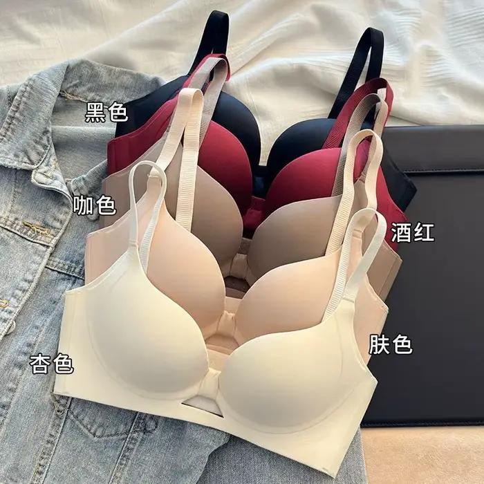 Bezramínková push-up podprsenka bez ramínek pro malá ňadra - Zvedá a vylepšuje