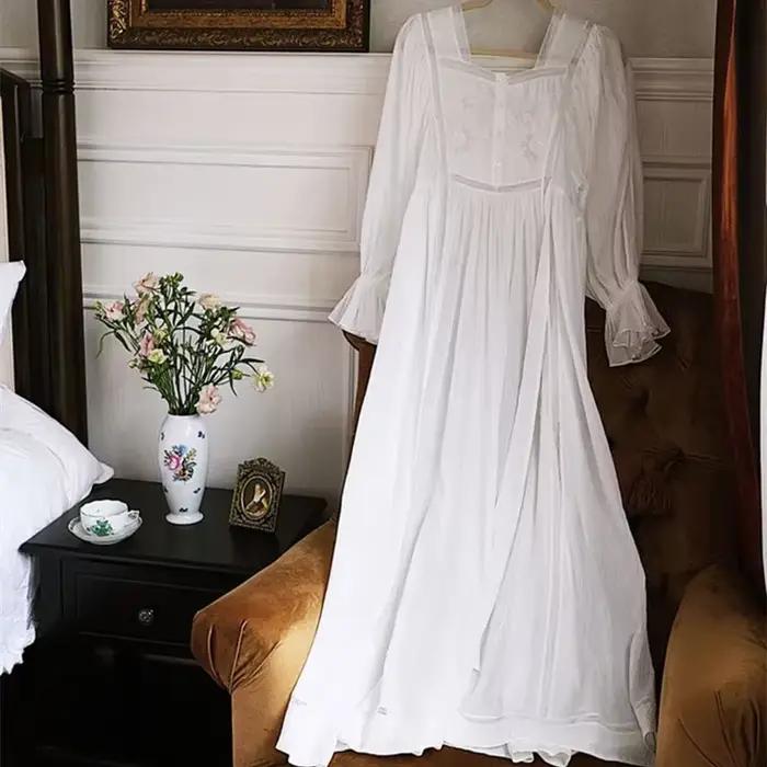 Chemise de nuit blanche en dentelle pour femme, chemise de nuit vintage, col carré, manches longues, longueur rinçage, 100% coton