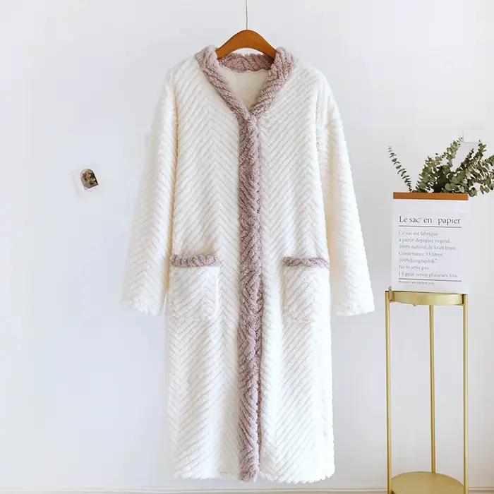 Automne hiver Robe de nuit femme corail velours hiver Robe épaissir chaud femmes peignoir flanelle ample neige porter maison Robes poches