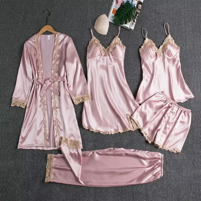 Nouvel Ensemble de Pyjama de Luxe en Satin 5 Pièces pour Femme Occasions Spéciales Tenue d'Intérieur Élégante et Tendance