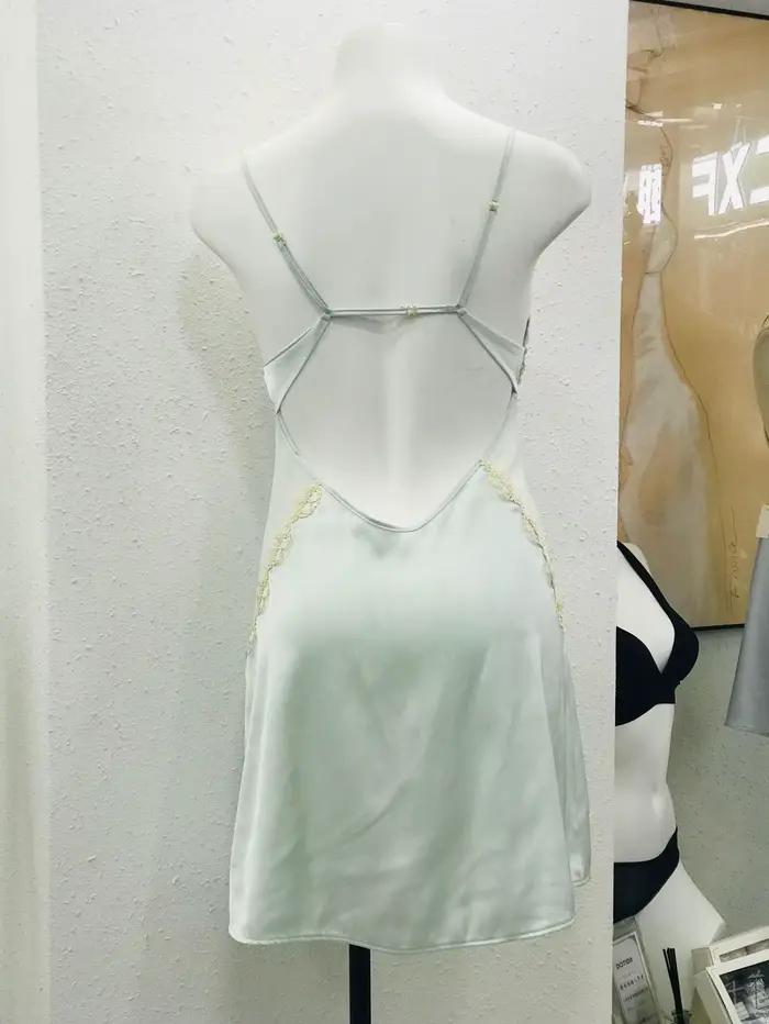 Robe de nuit fine en dentelle avec coussin de poitrine, vêtements de nuit sexy, pur désir féminin, fleur de formage, original, 2023