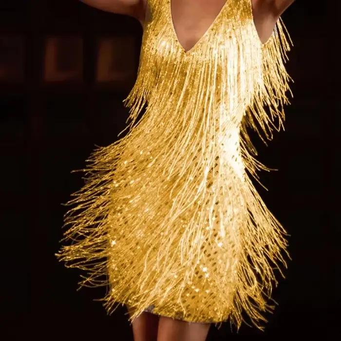 Mini robe à col en V profond pour femme, glands à dos ouvert, paillettes blanches, boîte de nuit, ve