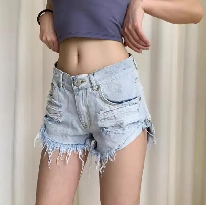 Short en jean sexy taille basse 2026 Nouvelle collection été – Jean déchiré à jambe large pour femme