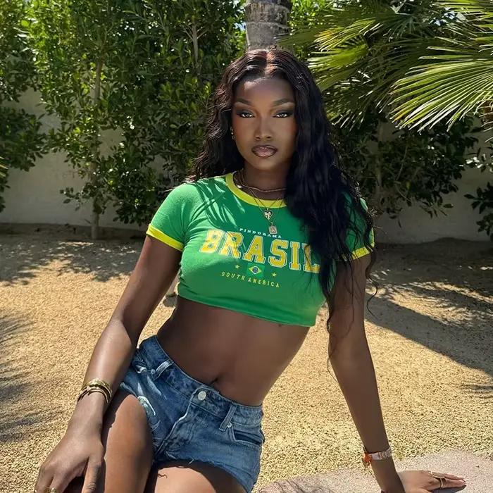 2024 Rétro Rue Esthétique Bébé T-shirt Femmes Vert Brésil Lettres Imprimé Récolte Hauts Décontracté