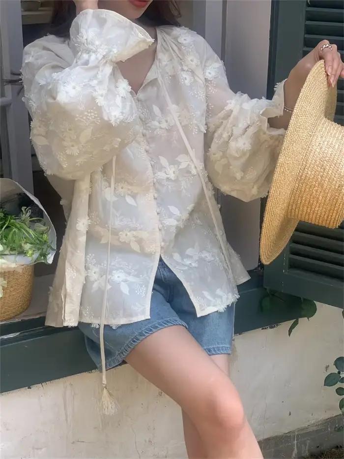 Chemises à manches évasées pour femmes, col en V, broderie chic, fleurs, doux, vacances, bureau, dam