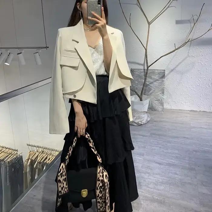 Court Petit Costume Veste Dame 2023 Printemps Automne Nouveau Style Occidental Veste de Costume Blaz