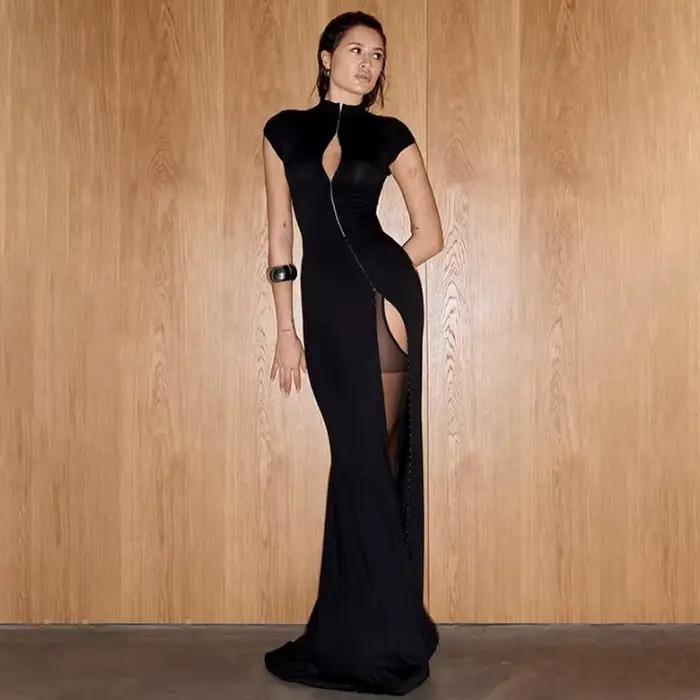 Robe longue noire à fente haute, col semi-montant, fermeture éclair, coupe ajustée, style jupe longu