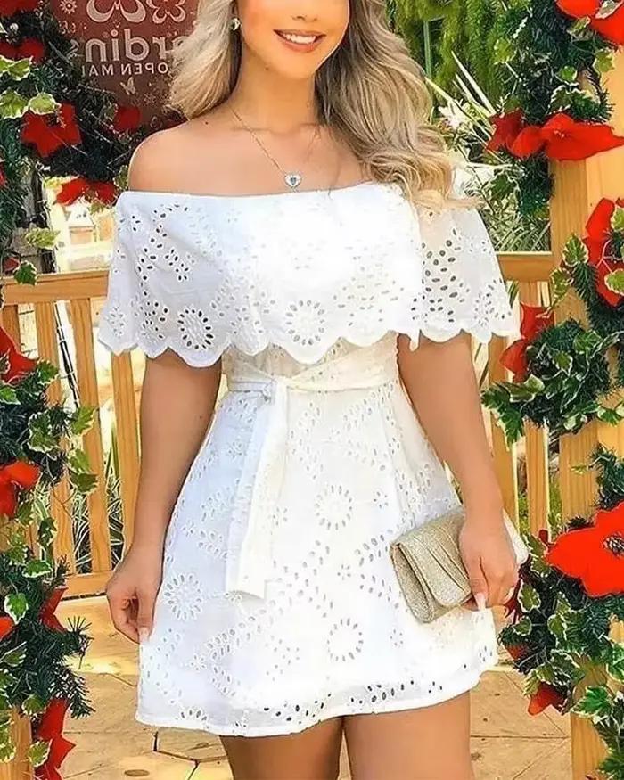Robe d'été blanche ajourée pour femmes, nouvelle mode, épaules dénudées, Mini robe à lacets, épissur