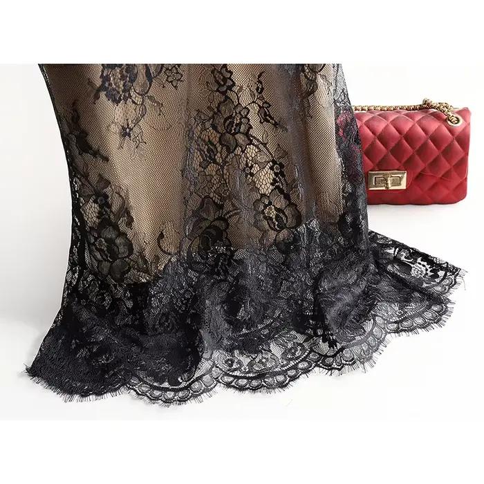 Sexy dentelle Spaghetti sangle haut femmes licou col en V basique Cami sans manches Satin soie débar