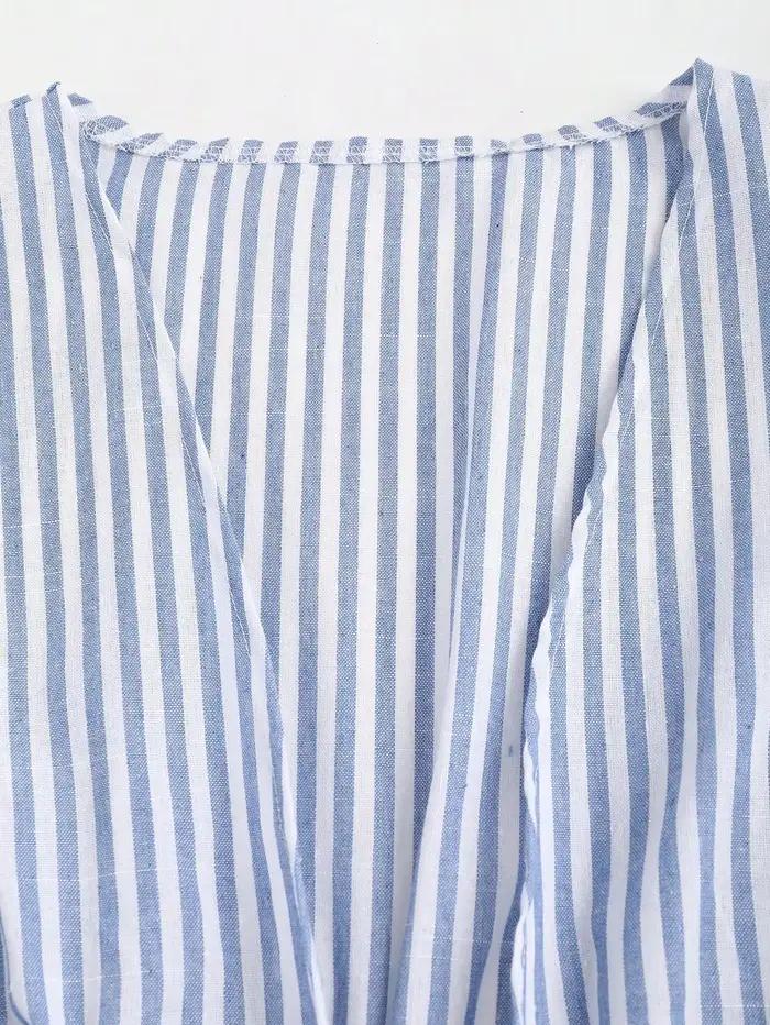 Chemise à manches bouffantes avec nœud à nouer rayé