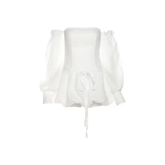 Robe d'été 2026 pour femme, style rétro, texture raffinée, élégante, intellectuelle, avant-gardiste,