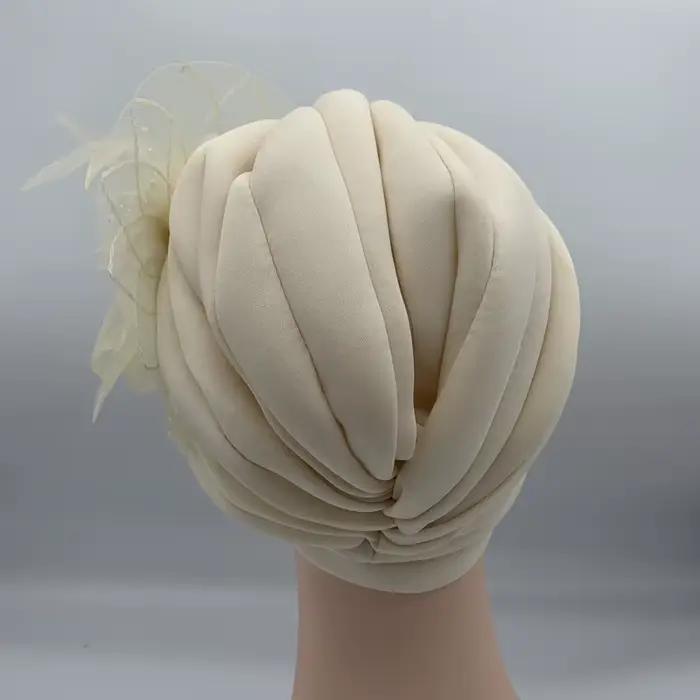 Chapeaux turban de fleurs de plumes pour femmes, écharpe de sauna musulmane, bonnet femme, prêt à po