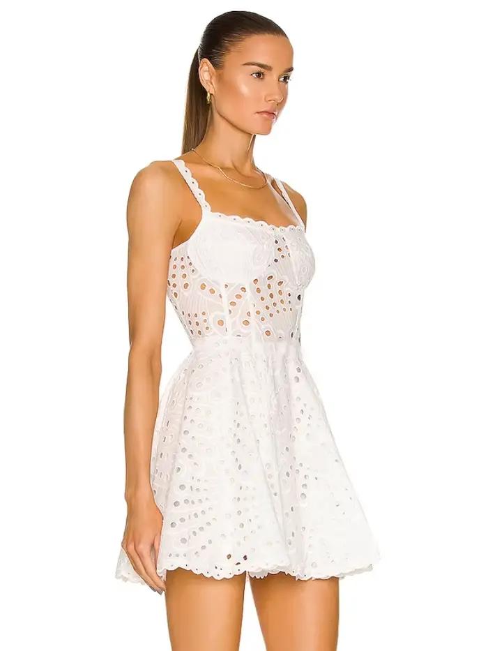 Mini robe en dentelle blanche évidée pour femme, bretelles en dentelle, taille haute, robe trapèze,