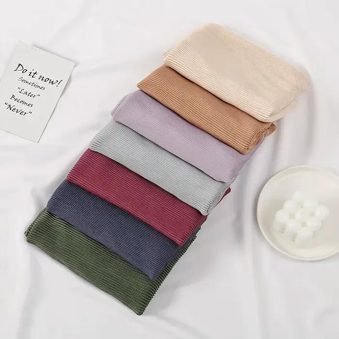 Écharpe carrée plissée solide pour femmes, hijab musulman, écharpe injsauna en satin, enveloppes isl