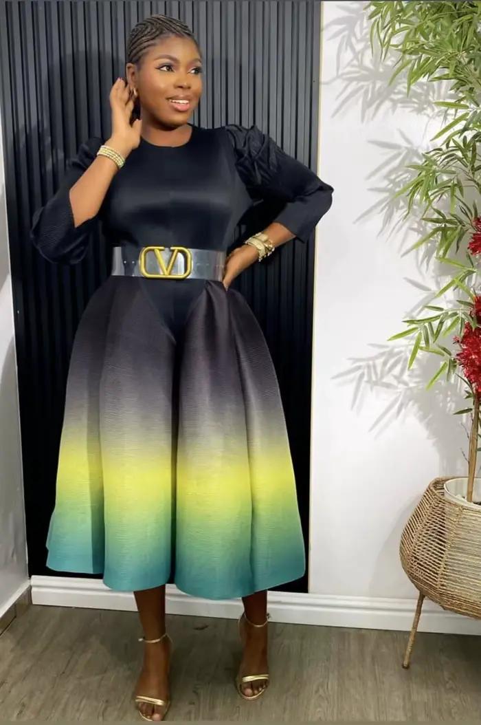 Robe trois maisons plissée pour femme, col rond, manches longues, ourlet conique, moelleux, ata yake