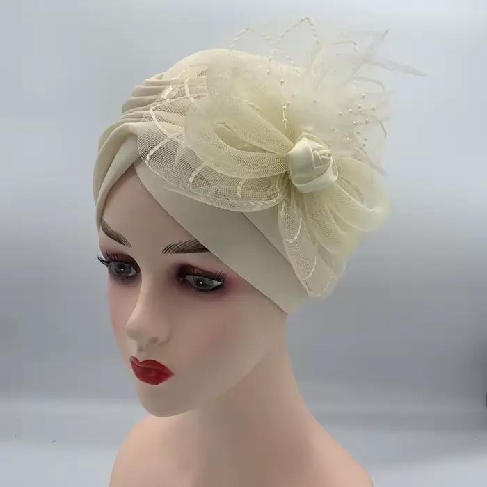 Chapeaux turban de fleurs de plumes pour femmes, écharpe de sauna musulmane, bonnet femme, prêt à po