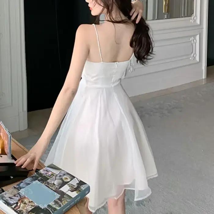 Robe d'été sexy en tulle pour femmes, col licou, française, fine, bretelles fines, rose, mode Joker,