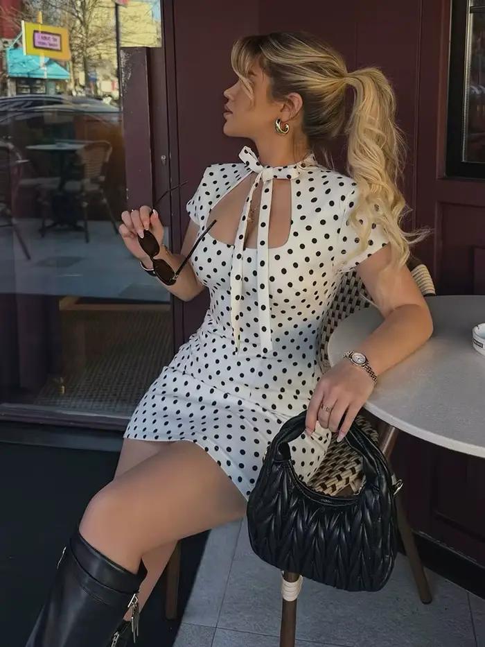 Robes mini à pois d'été HH pour femmes, robe décontractée à manches courtes avec col à lacets, robe