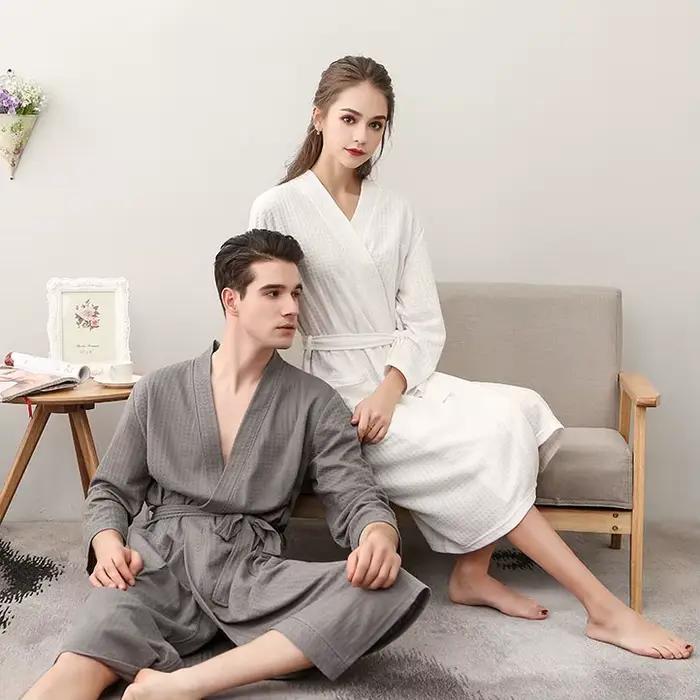 Peignoir de couple personnalisé brodé avec noms et logo, vêtements d'intérieur, peignoir en tissu gaufré pour couples, robe de spa pour hommes et femmes