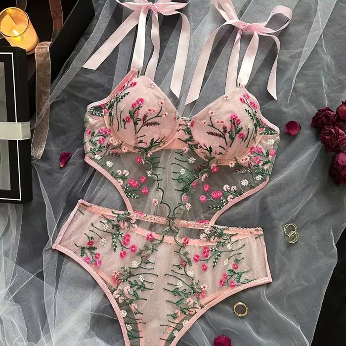 Dámské spodní prádlo podprsenka a kalhotky set sexy