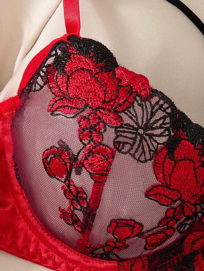 Ensemble de lingerie rouge sexy, comprenant un soutien-gorge et des culottes à motifs marguerites, ainsi qu'un ensemble confortable style maison ZA825127
