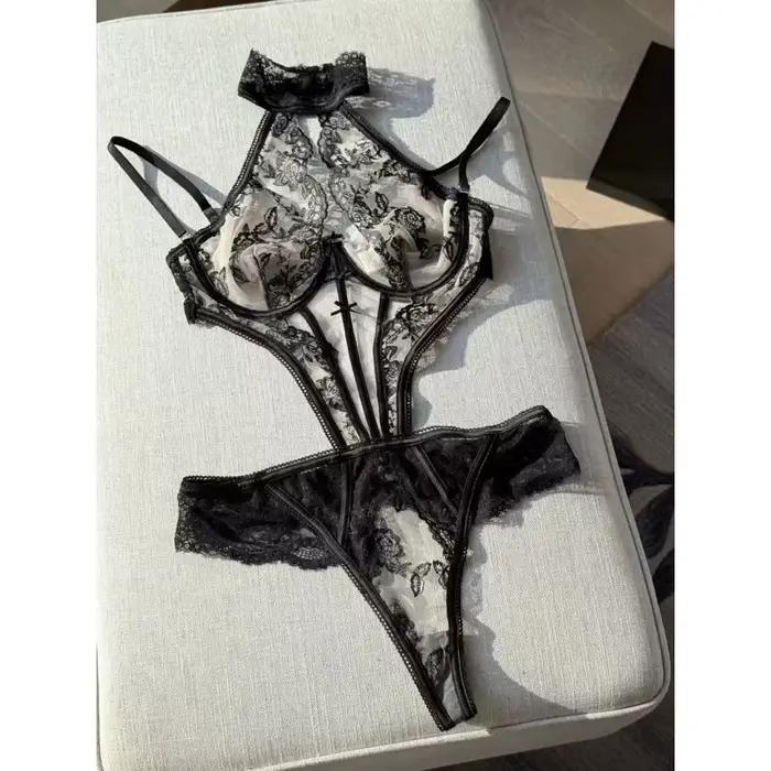 Body séduisant pour femme en dentelle brodée Willowy, style string, une pièce, avec bretelles amovibles, col licou Honey, lingerie ajourée