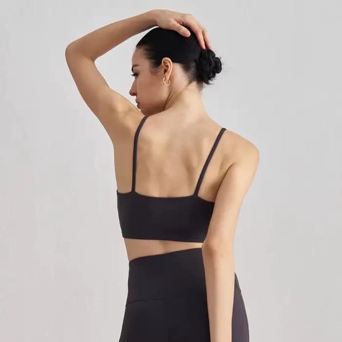 Soutien-gorge de Sport serré de couleur unie pour femmes, bretelles Spaghetti, soutien-gorge de Yoga, sous-vêtements athlétiques, haut souple, Train d'entraînement avec coussinet de poitrine