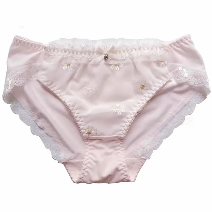 Fleur broderie lait soie culottes femmes Sexy dentelle soyeux lisse sans couture femme sous-vêtements mignon belle Sweety Lingerie Breifs